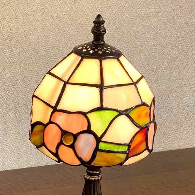 輸入雑貨　ティファニースタイル　エレガント　丸型ステンドグラス　テーブルランプ