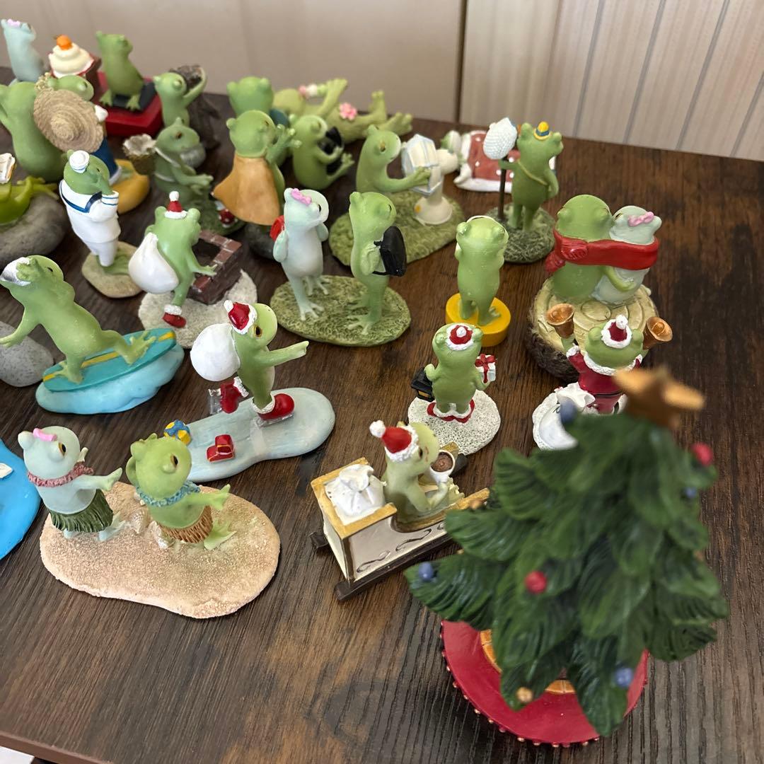 カエルの陶器置物セット 約48点