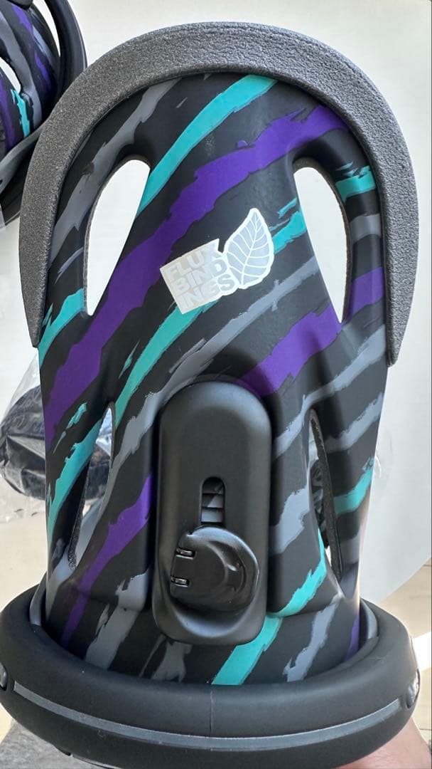 FLUX ビンディング Super Titan L Black