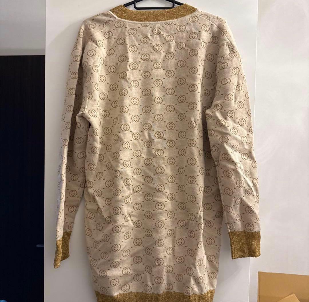 GUCCI ロゴ入り ベージュ カーディガン