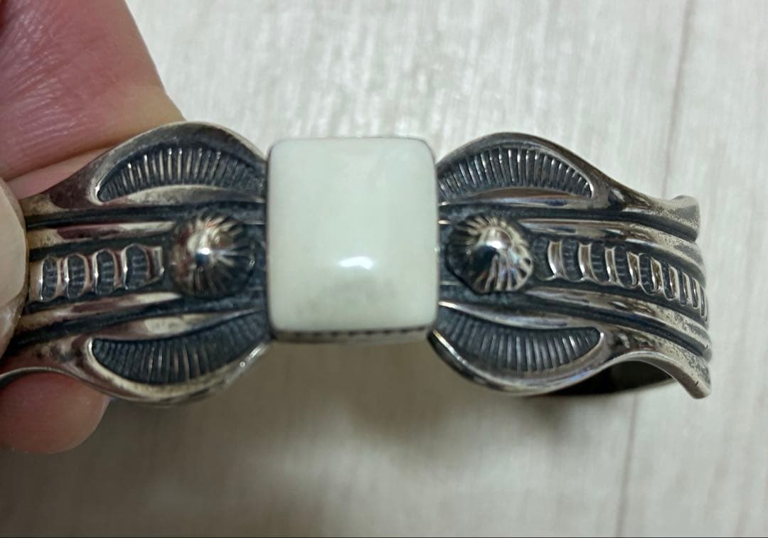 杉*遠様 SAAD ホワイトバッファロー　バングル