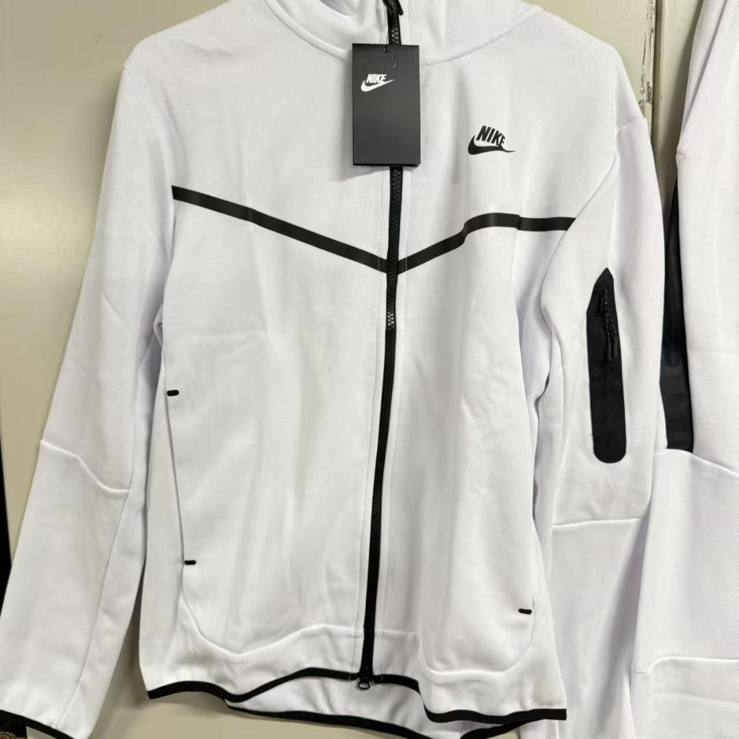 Nike Dri-FIT ホワイトジャージ上下セット Mサイズ