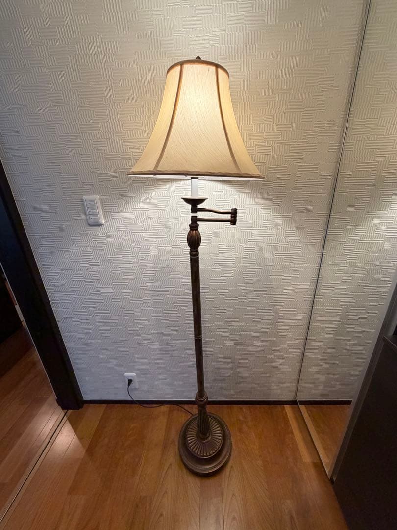 アンティーク風　フロアスタンド テーパーシェード