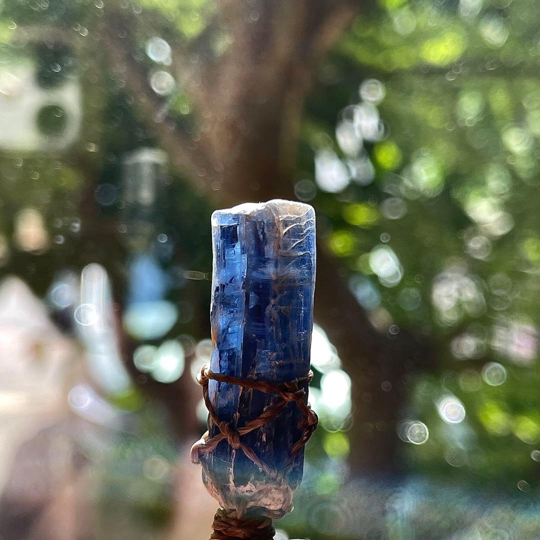 カイヤナイト ネパール産 ＊ ハンドメイド マクラメペンダント ネックレス ⑨