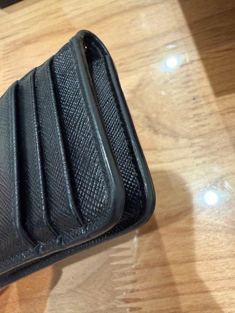 【PRADA サフィアーノトライアングルカードケース　ウォレット2MC084】