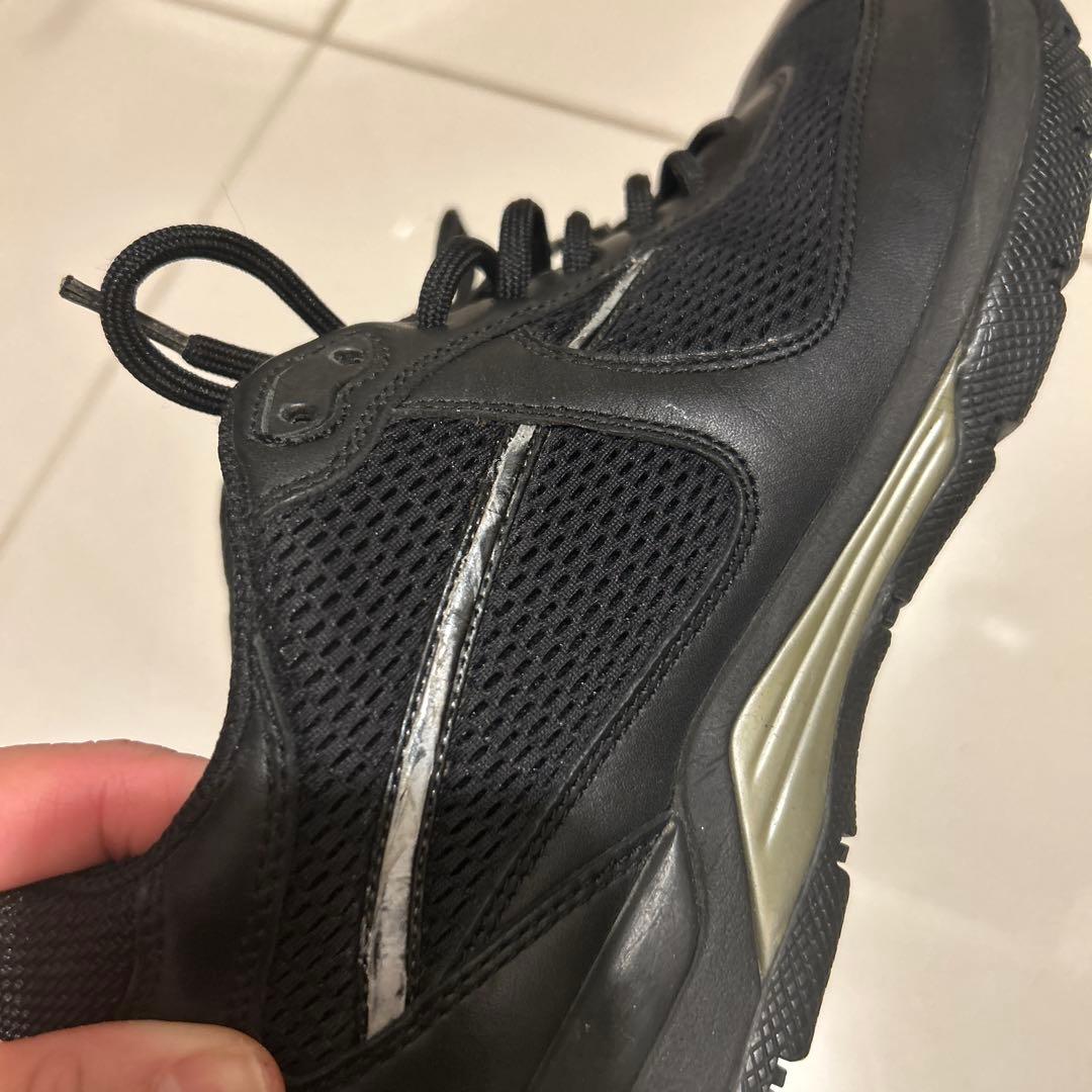 PRADA ブラック スニーカー