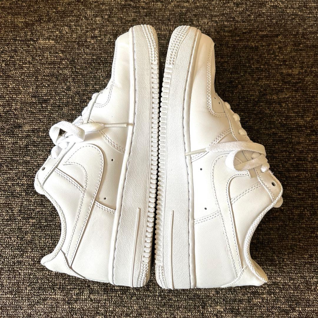 【りょうせいら】Nike Air Force 1 ホワイト