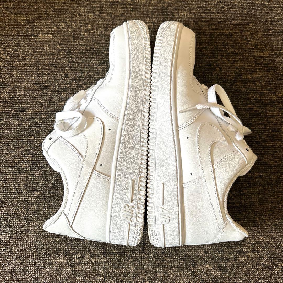 【りょうせいら】Nike Air Force 1 ホワイト