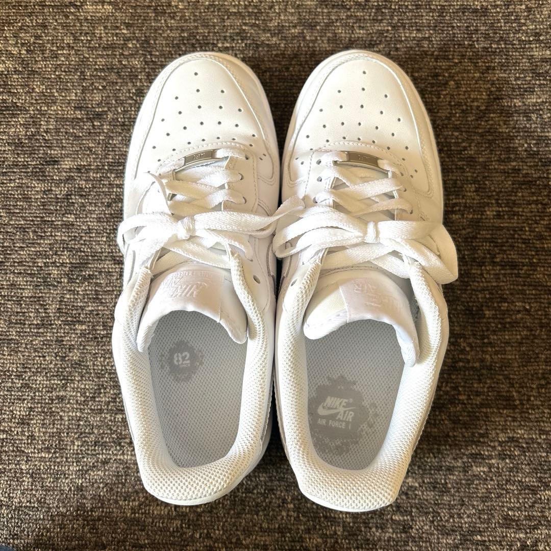 【りょうせいら】Nike Air Force 1 ホワイト