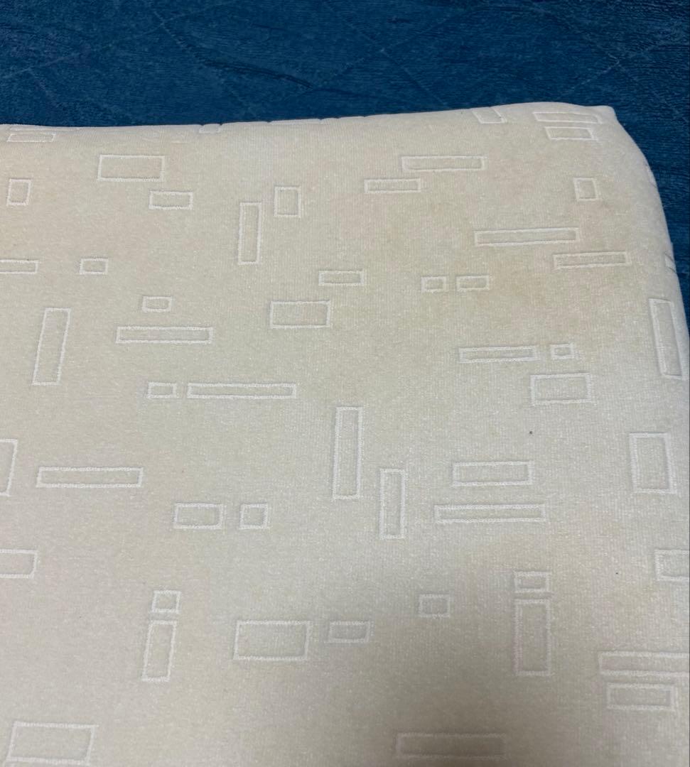 東洋羽毛　枕　高反発枕 クリーム色 N-KEN 10002