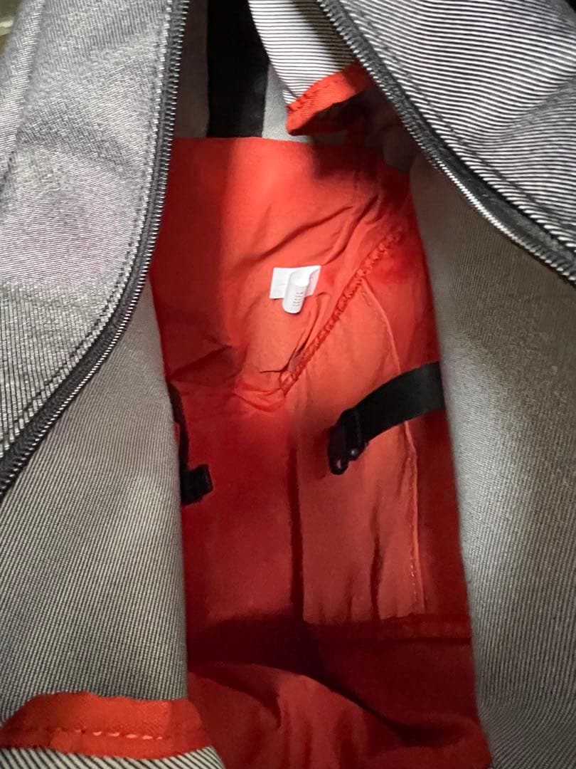 スワニーキャリーバッグ　(ストッパー付き)新品