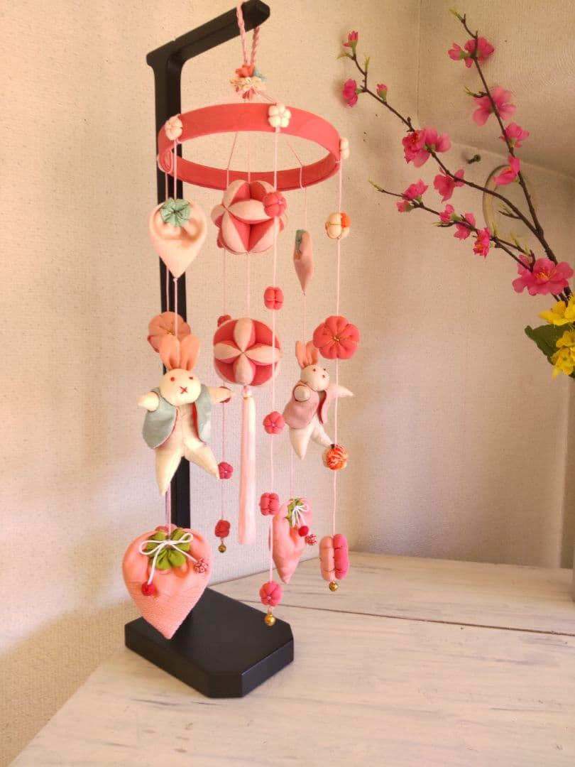 うさぎと桃の吊るし雛 ピンク