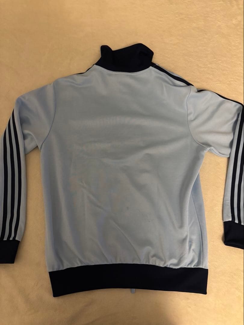 adidas ライトブルー ジップアップジャケット