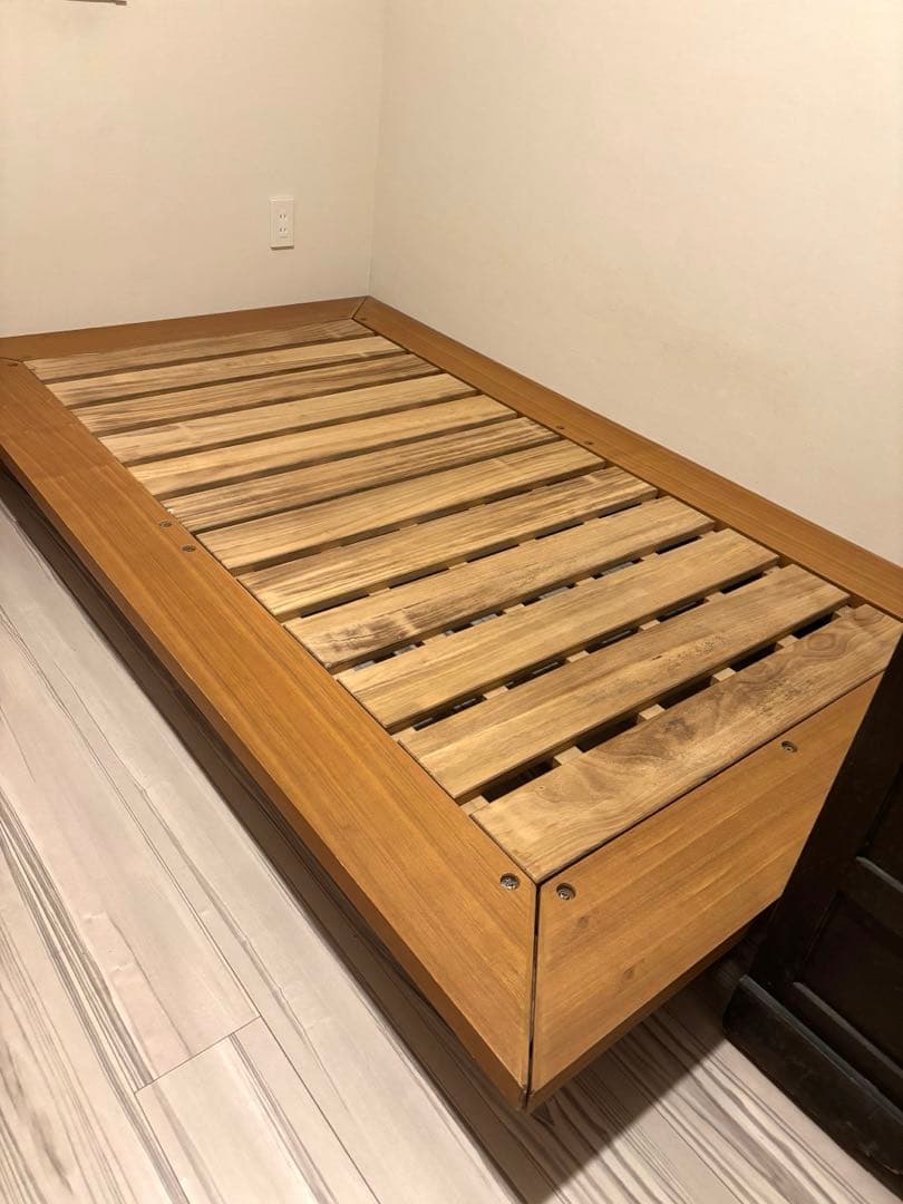 シングル　ベッドフレーム　フレームのみ