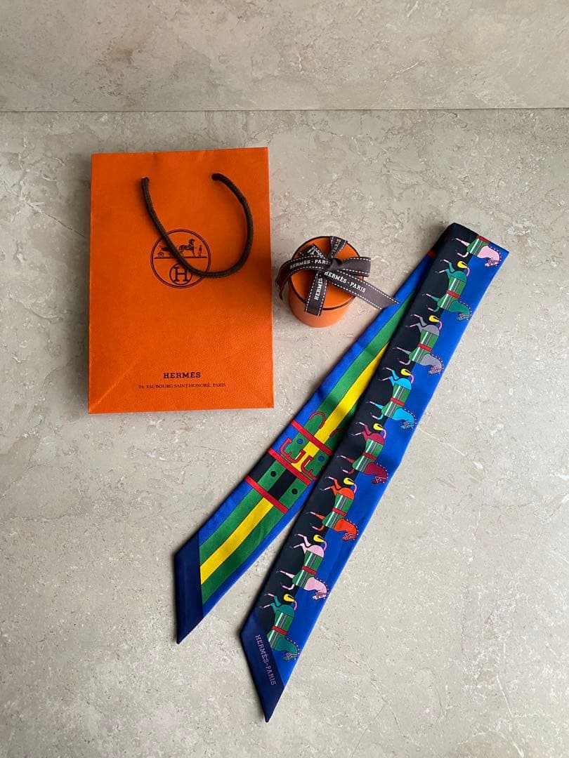 エルメス　ツイリー　馬柄　ブルー系