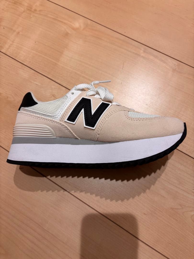 【値下げ中】ニューバランス NEW BALANCE WL574ZAH スニーカー
