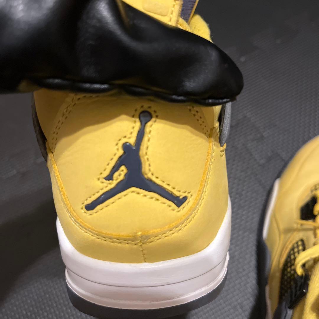 靴 Air Jordan 4 Retro TOUR YELLOW
