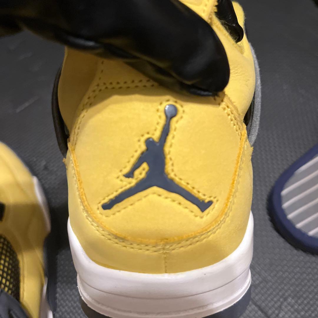 靴 Air Jordan 4 Retro TOUR YELLOW