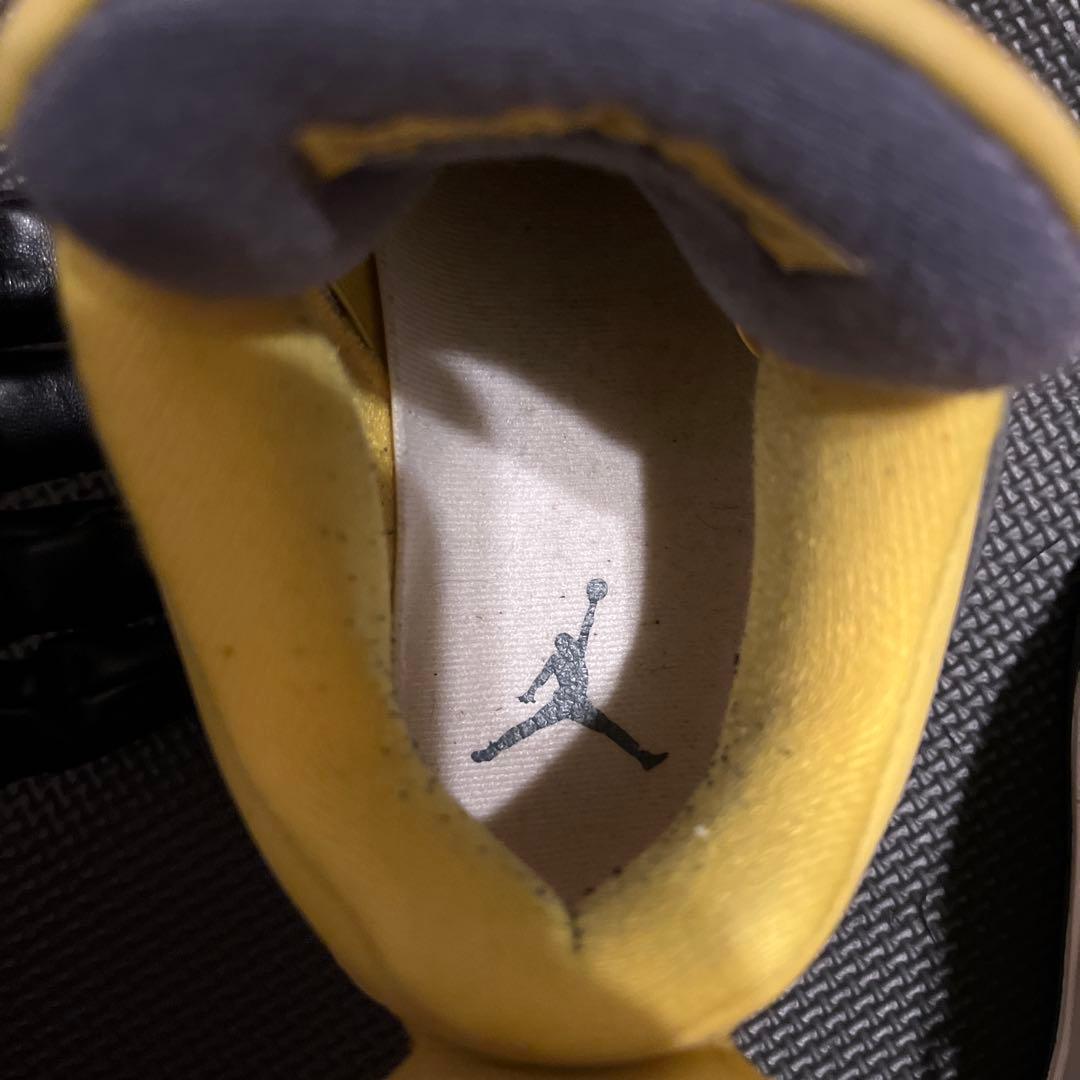 靴 Air Jordan 4 Retro TOUR YELLOW