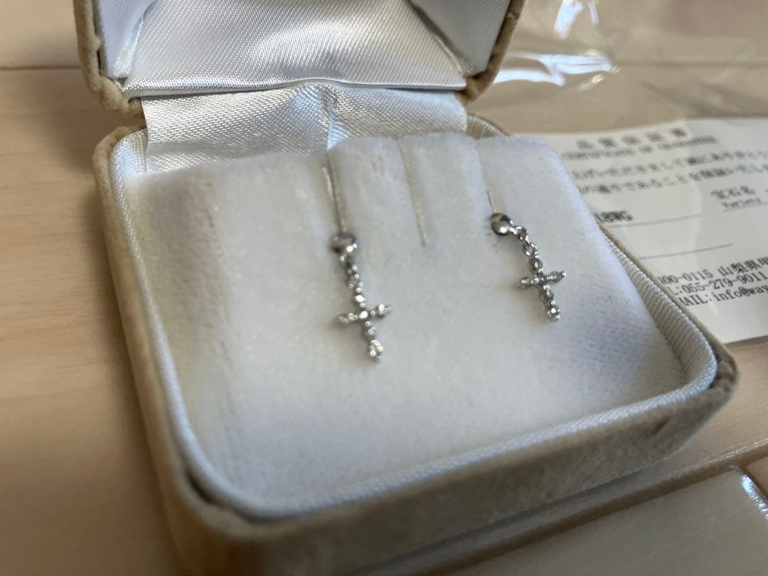 値下げ‼️UMAKI K18WG クロスデザインピアス