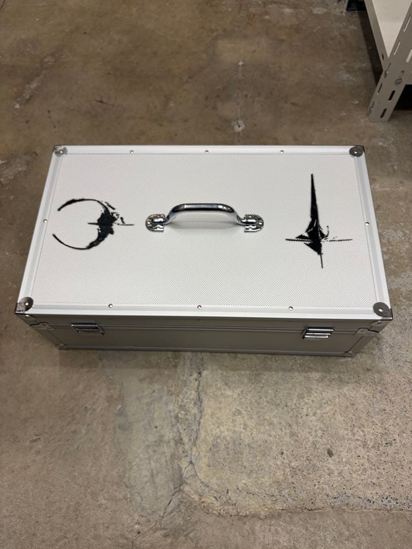 非売品 Thug Club ジェラルミンケース