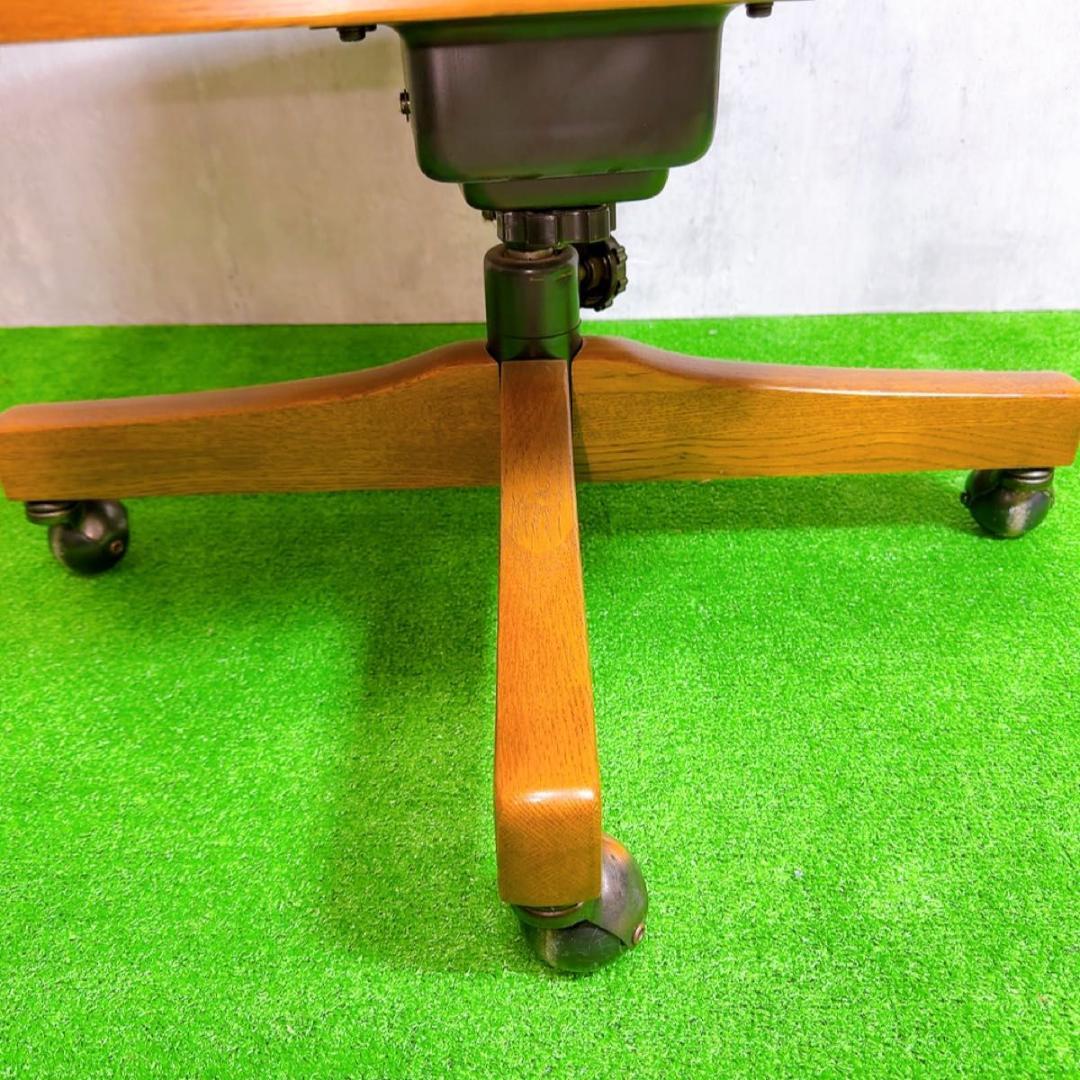 カリモク　コロニアル　デスクチェア　アームチェア 回転椅子　赤