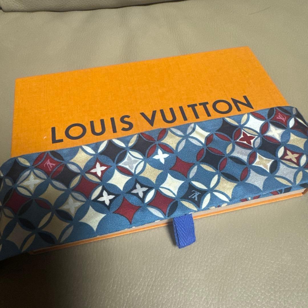 ⬛︎ルイヴィトン⬛︎ LOUIS VUITTON バンドー　シルクスカーフ