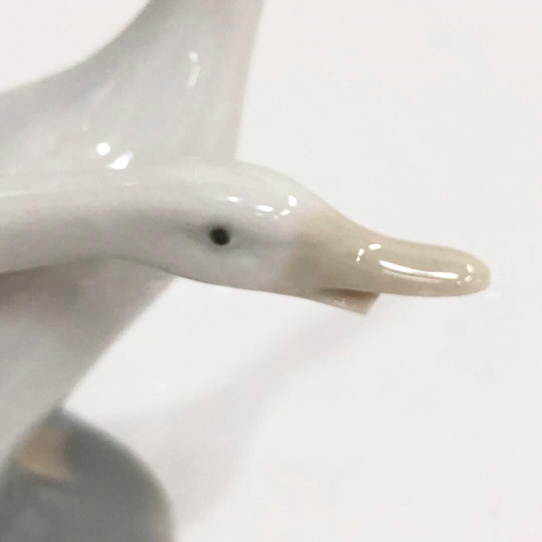 リヤドロ　フィギュリン　女性と2羽のアヒル　置物　西洋陶磁　アンティーク