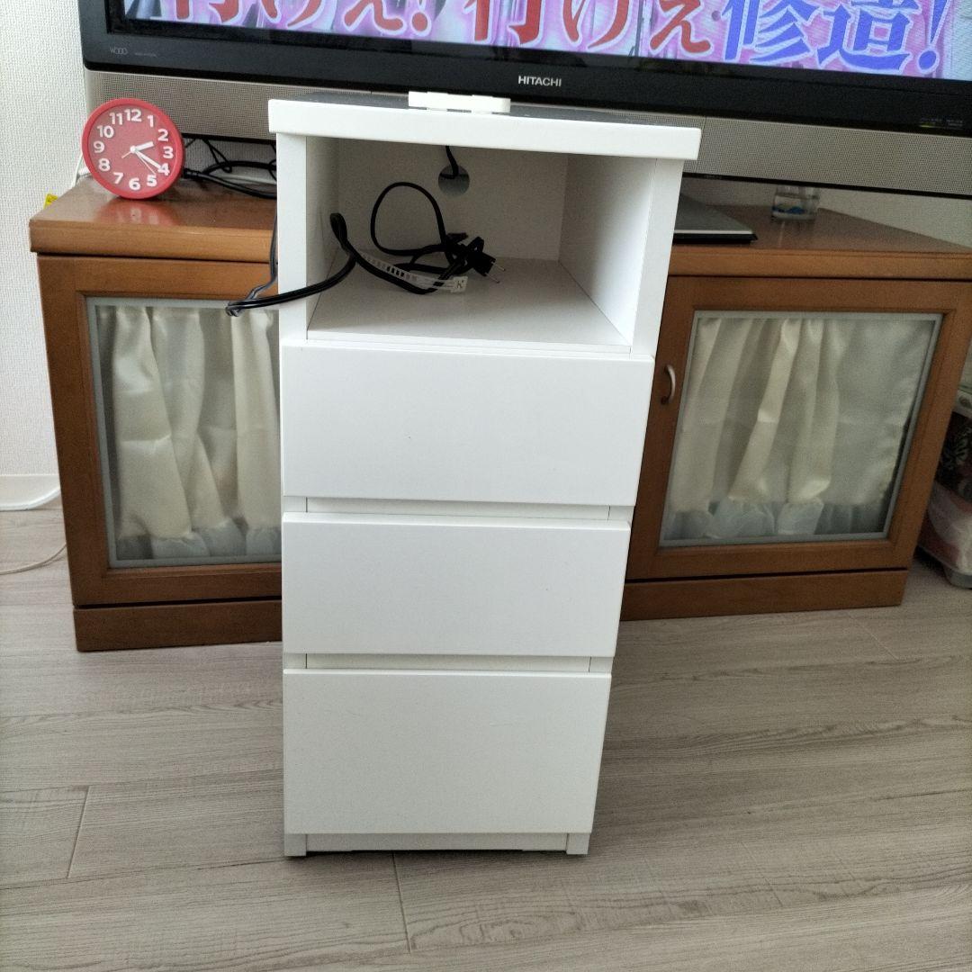 ベッドサイドチェスト