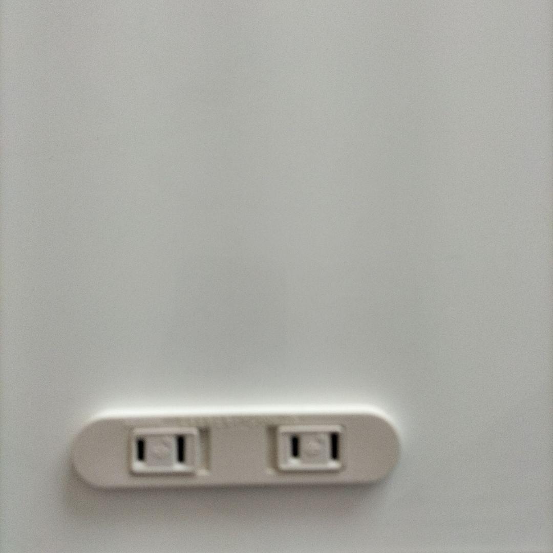 ベッドサイドチェスト