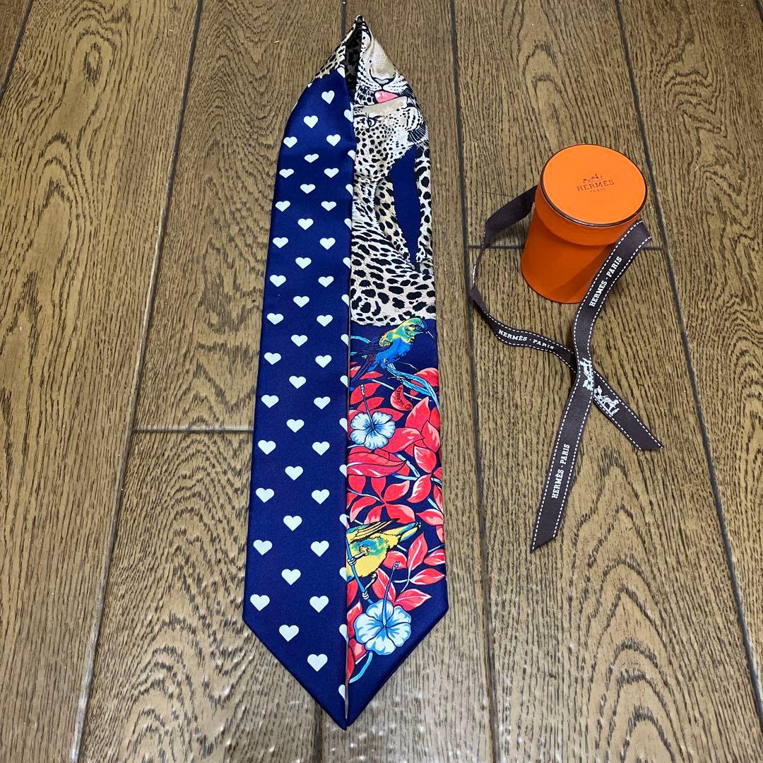 エルメス　ツイリー　未使用品レア柄❣️ 「ジャングルラブラブ」