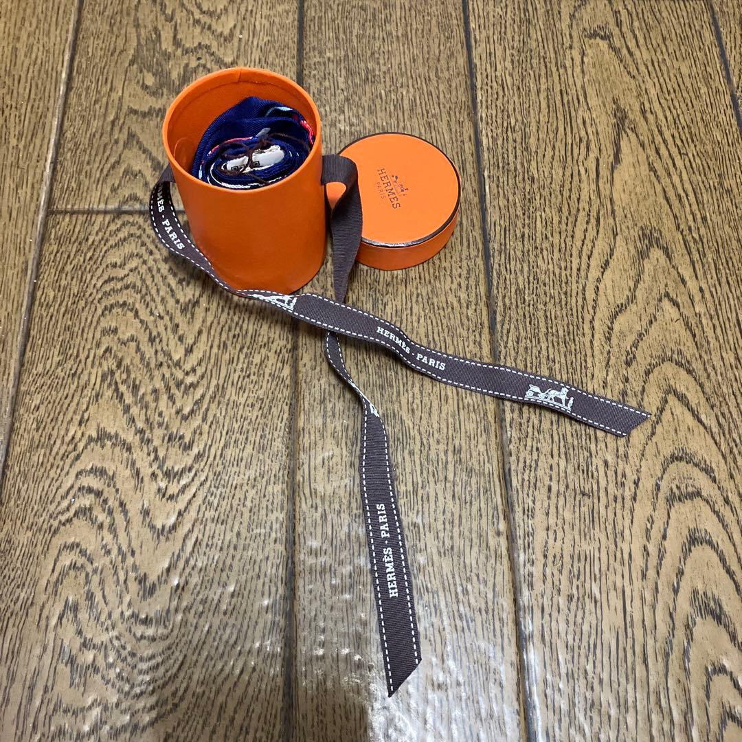 エルメス　ツイリー　未使用品レア柄❣️ 「ジャングルラブラブ」