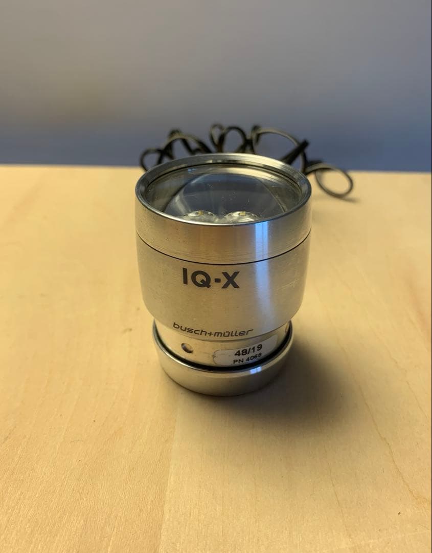 busch and muller IQ-X シルバー　ダイナモライト