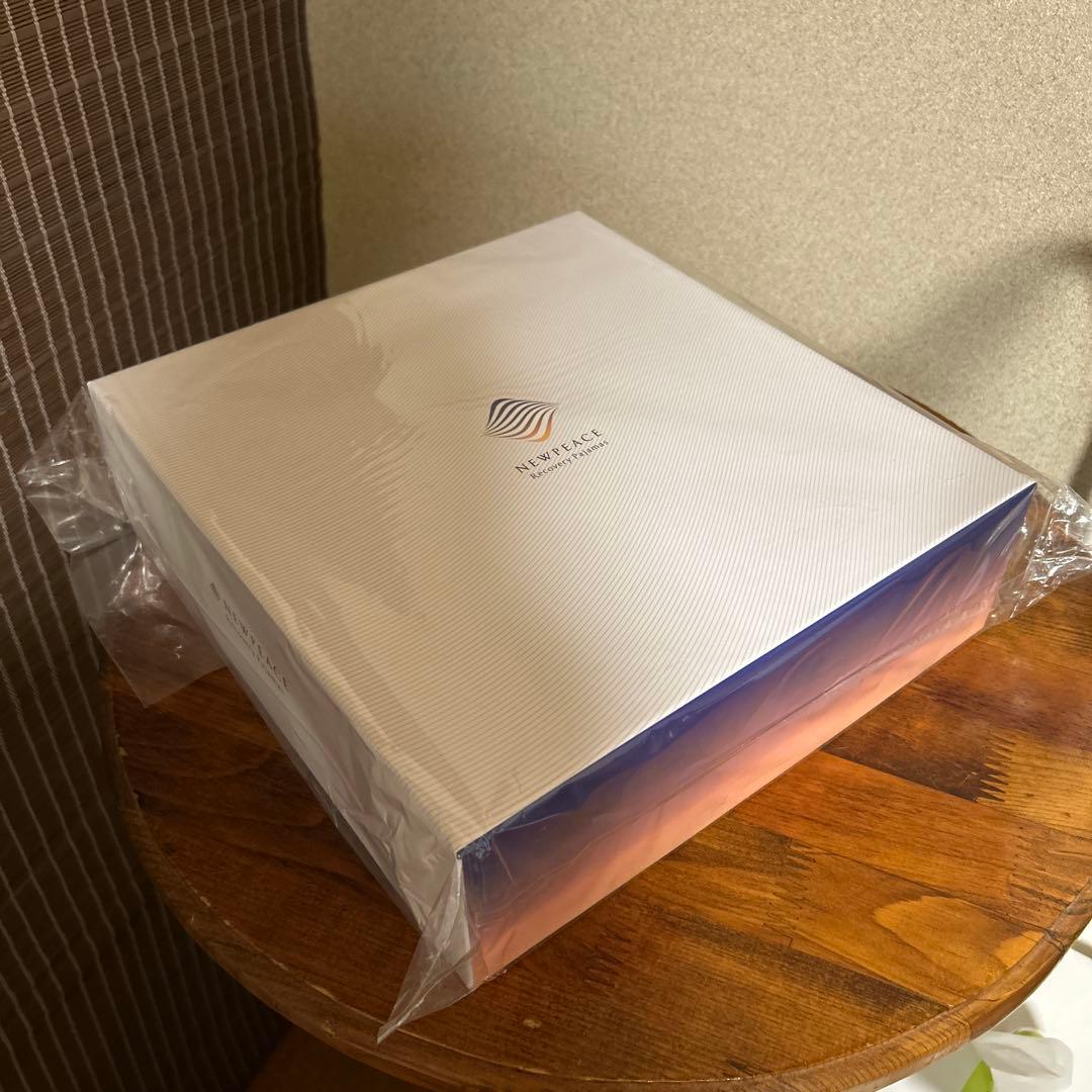 バクネ　ベージュ パジャマセット 半袖シャツ 膝下パンツ