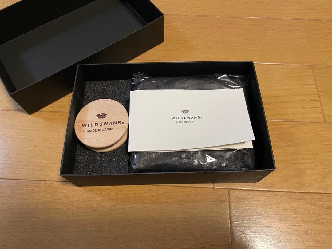 ワイルドスワンズ GROUNDER グラウンダー チョコ 王冠ロゴ 二つ折り財布