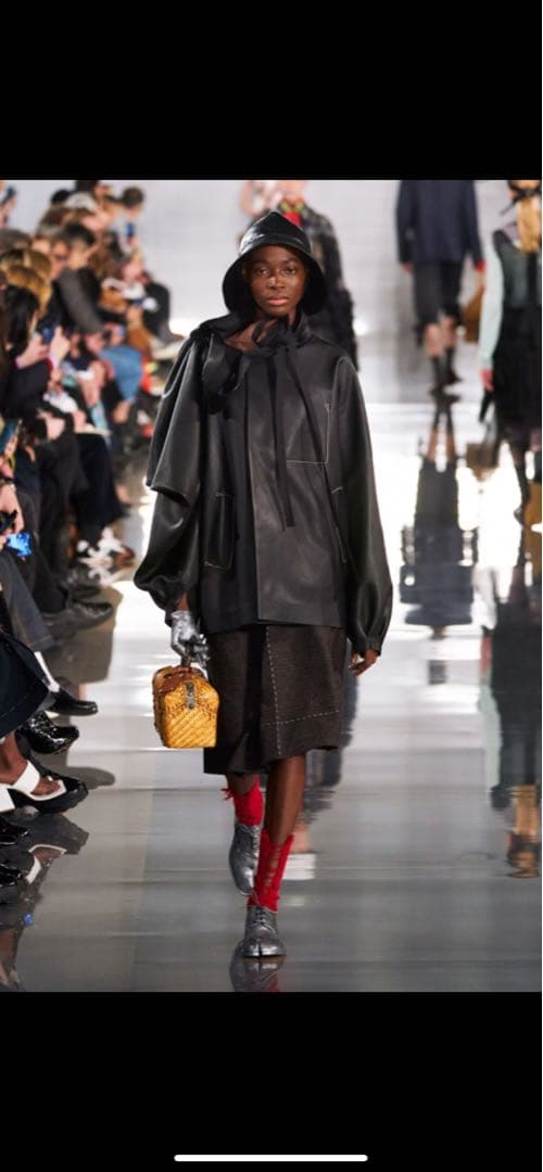 メゾンマルジェラ　Aライン フェイクレザー ジャケット