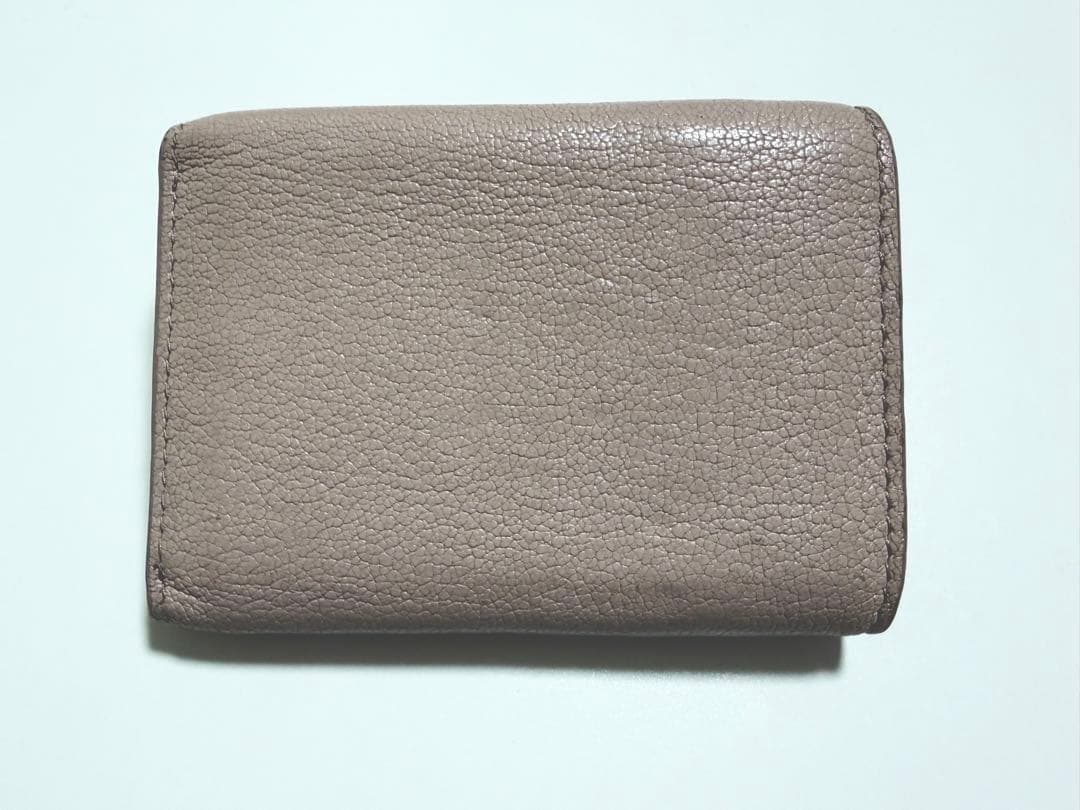 miumiu マドラスパール 三つ折財布