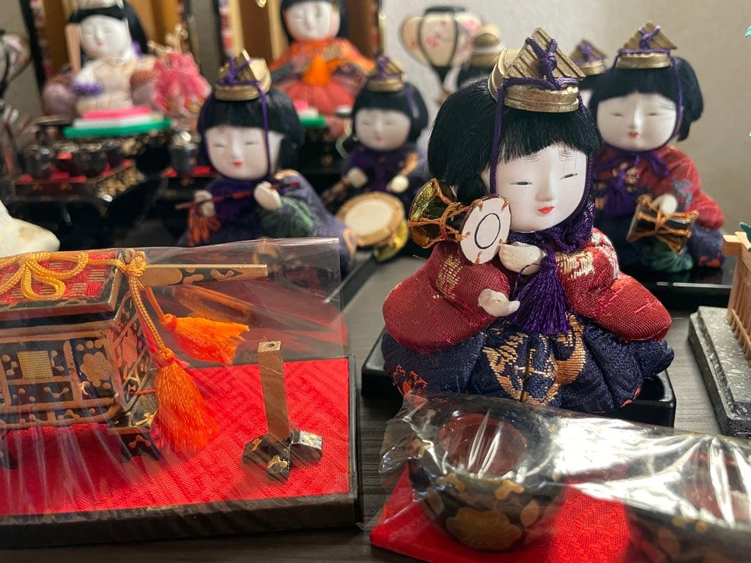 アンティーク木目込十五人飾り　コンパクトサイズ雛人形　清峯作