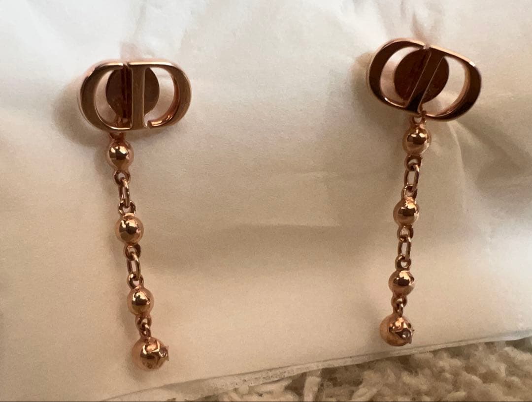 年末年始限定お値下げ　Dior ディオールピアス PINK GOLD