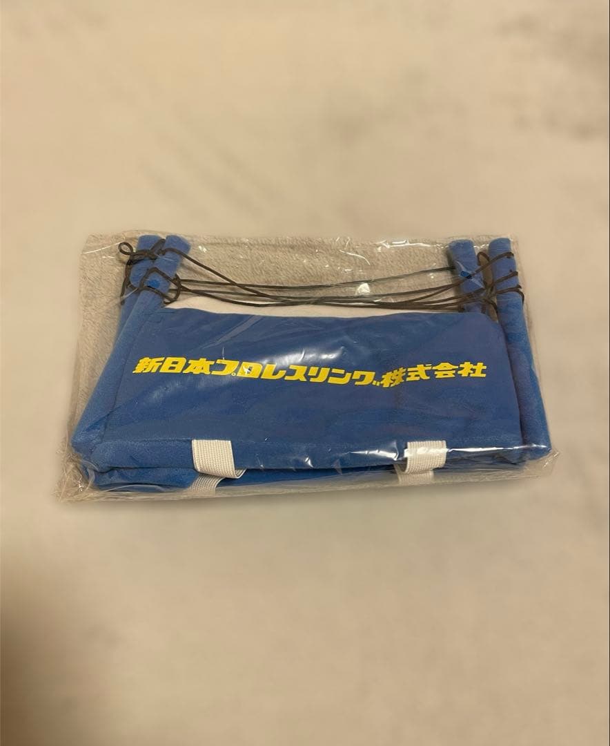 新日本プロレス　リングティッシュケース