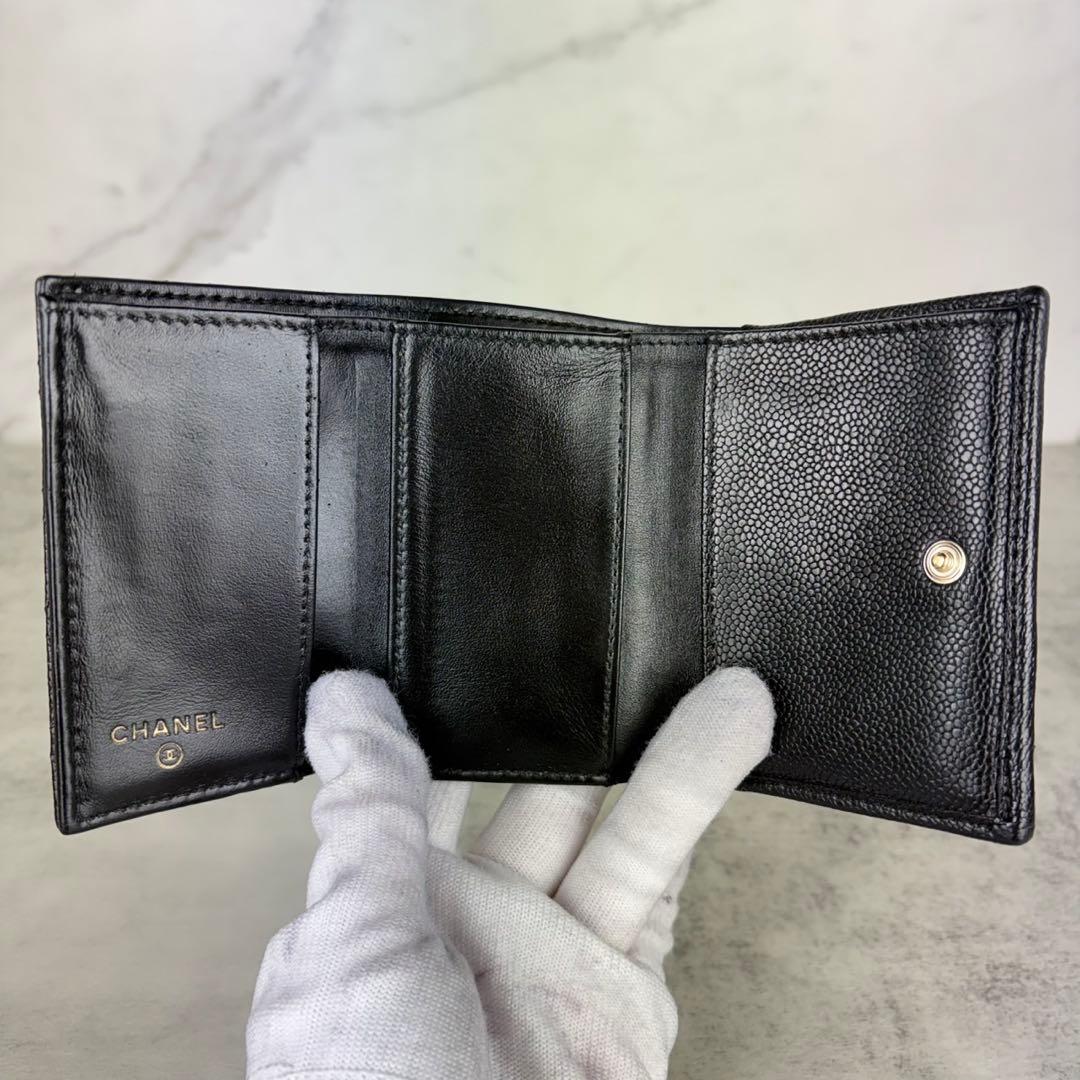 CHANEL ボーイシャネル　キャビアスキン　三つ折り　財布　ケース
