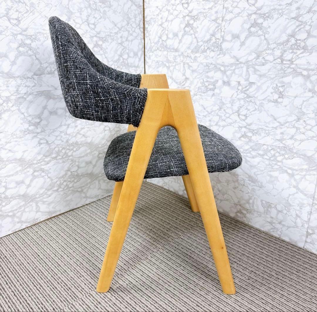 ダイニングチェア 椅子 一脚 ブラス 木製脚 ブラック ダークグレー系 張地　①