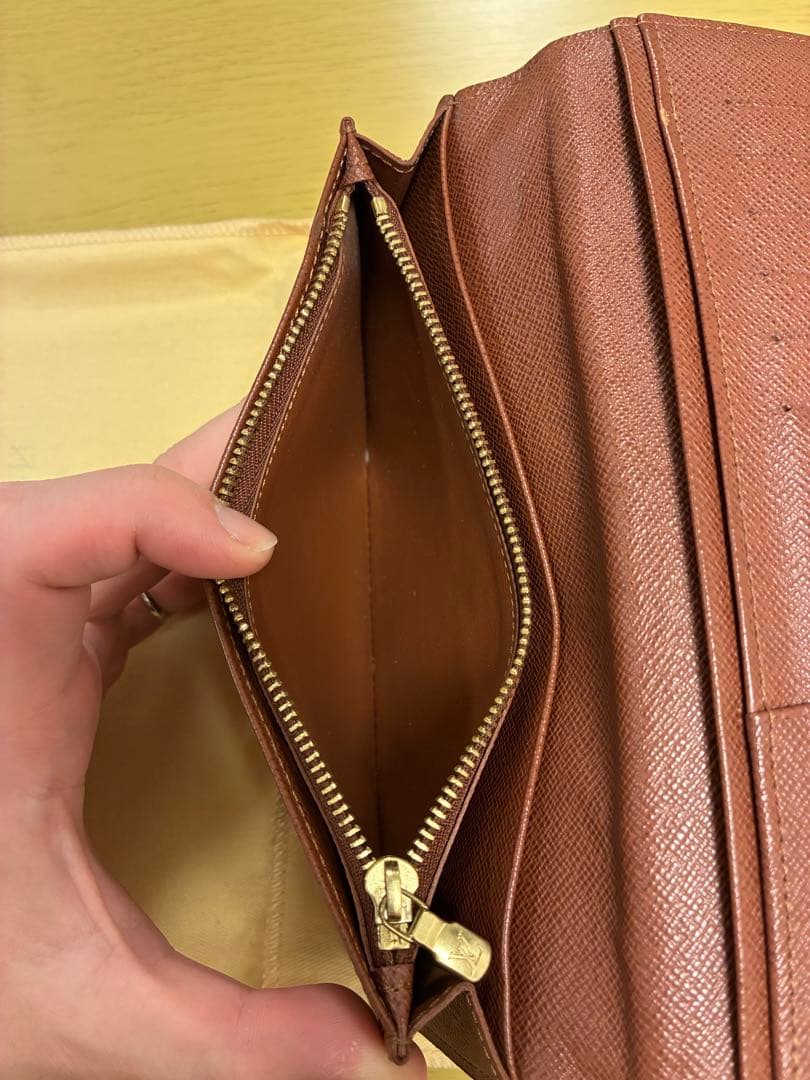 ルイ・ヴィトン モノグラム 長財布