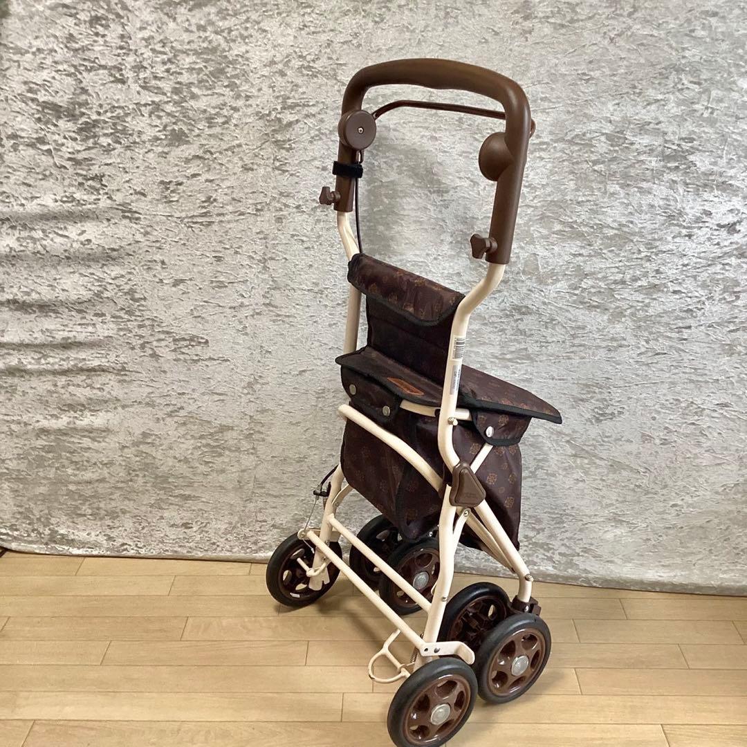 幸和製作所 TacaoF テイコブ 座れるシルバーカー 手押し車 ルミド
