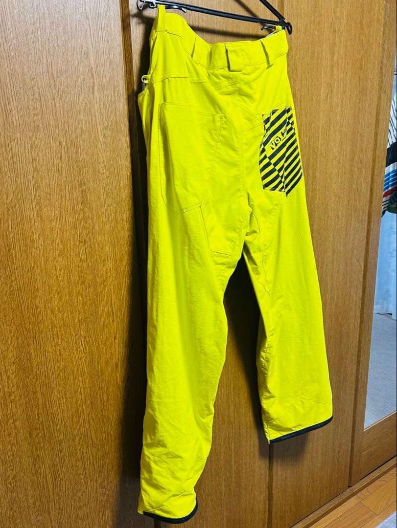 ✨スノボウェア✨メンズ　上下　セット　アナログ ＋ ボルコム バートン