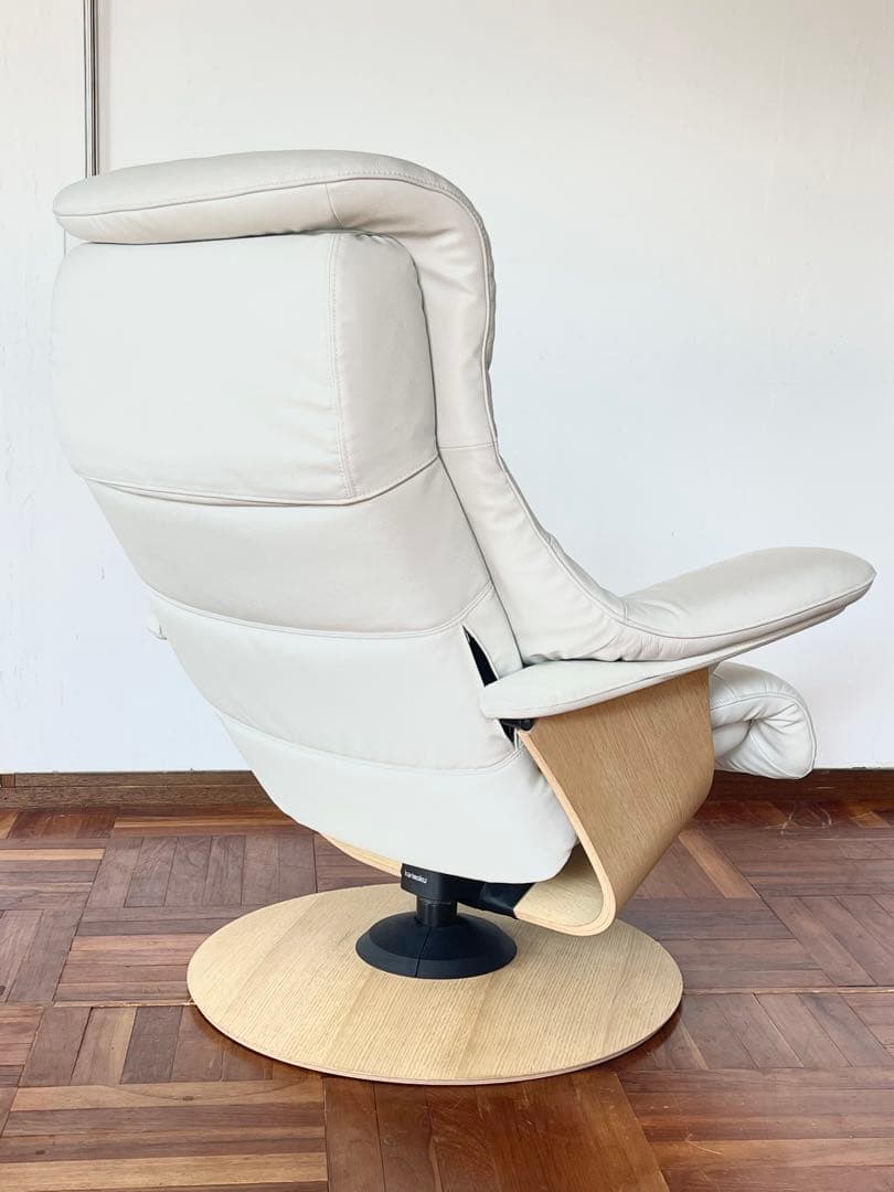 カリモク THE FIRST ザ ファースト リクライニング チェア オットマン