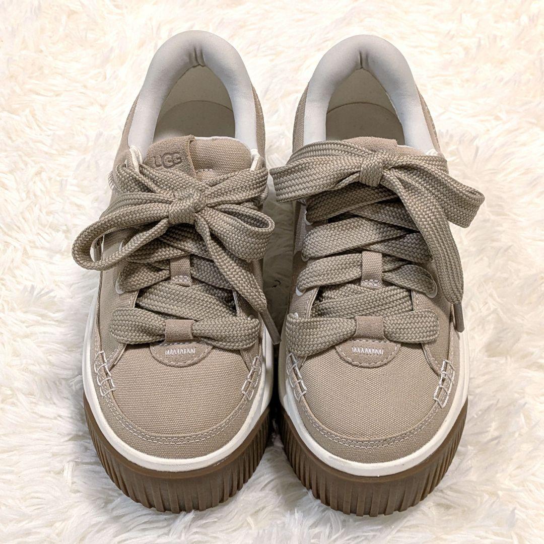UGG ベージュ　厚底スニーカー　23〜23.5cm