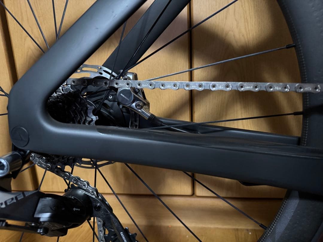 専用販売　CANYON AEROAD CFR Disc 9 RED ETap