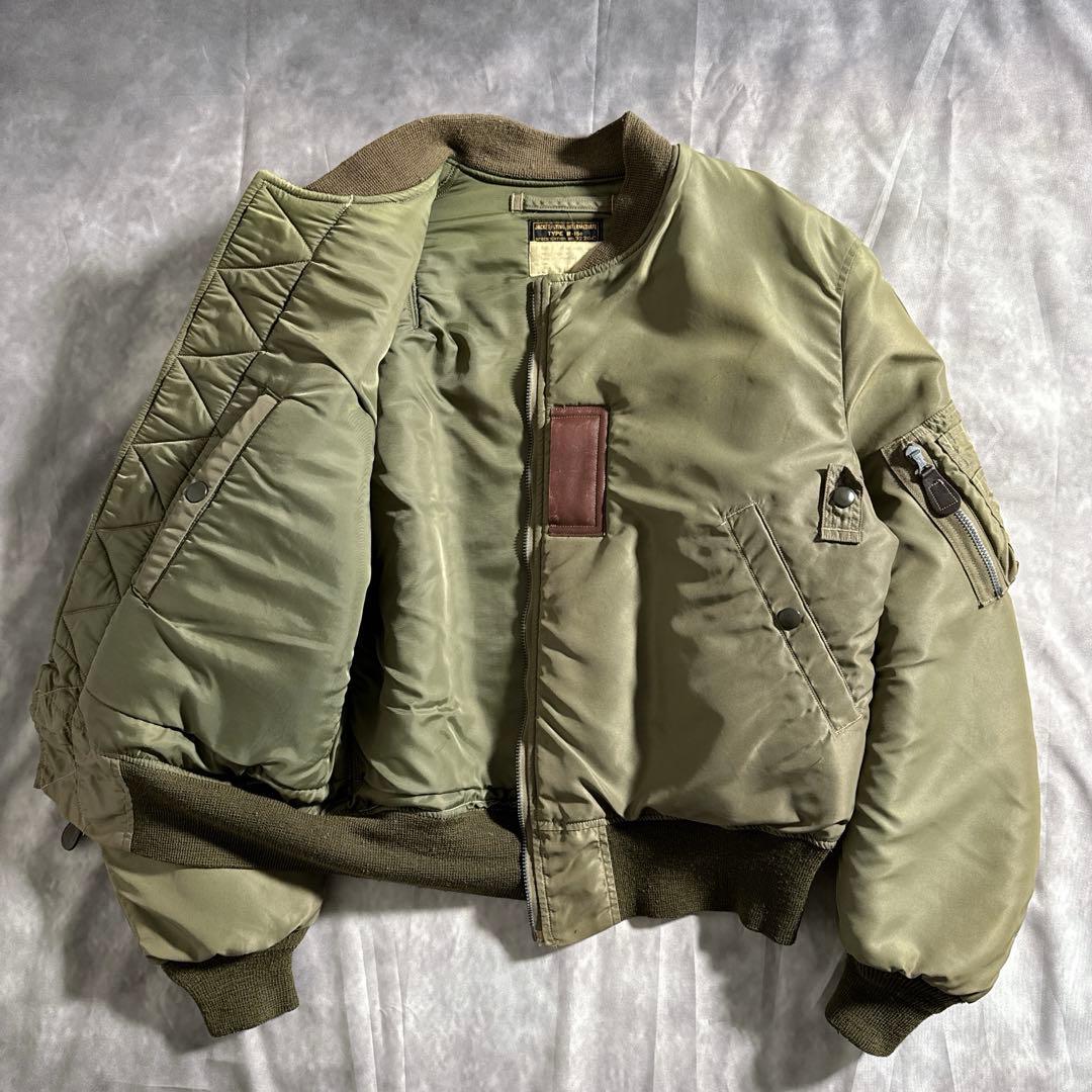 バズリクソンズ　B-15B（MOD.） フライトジャケット　KHAKI 復刻