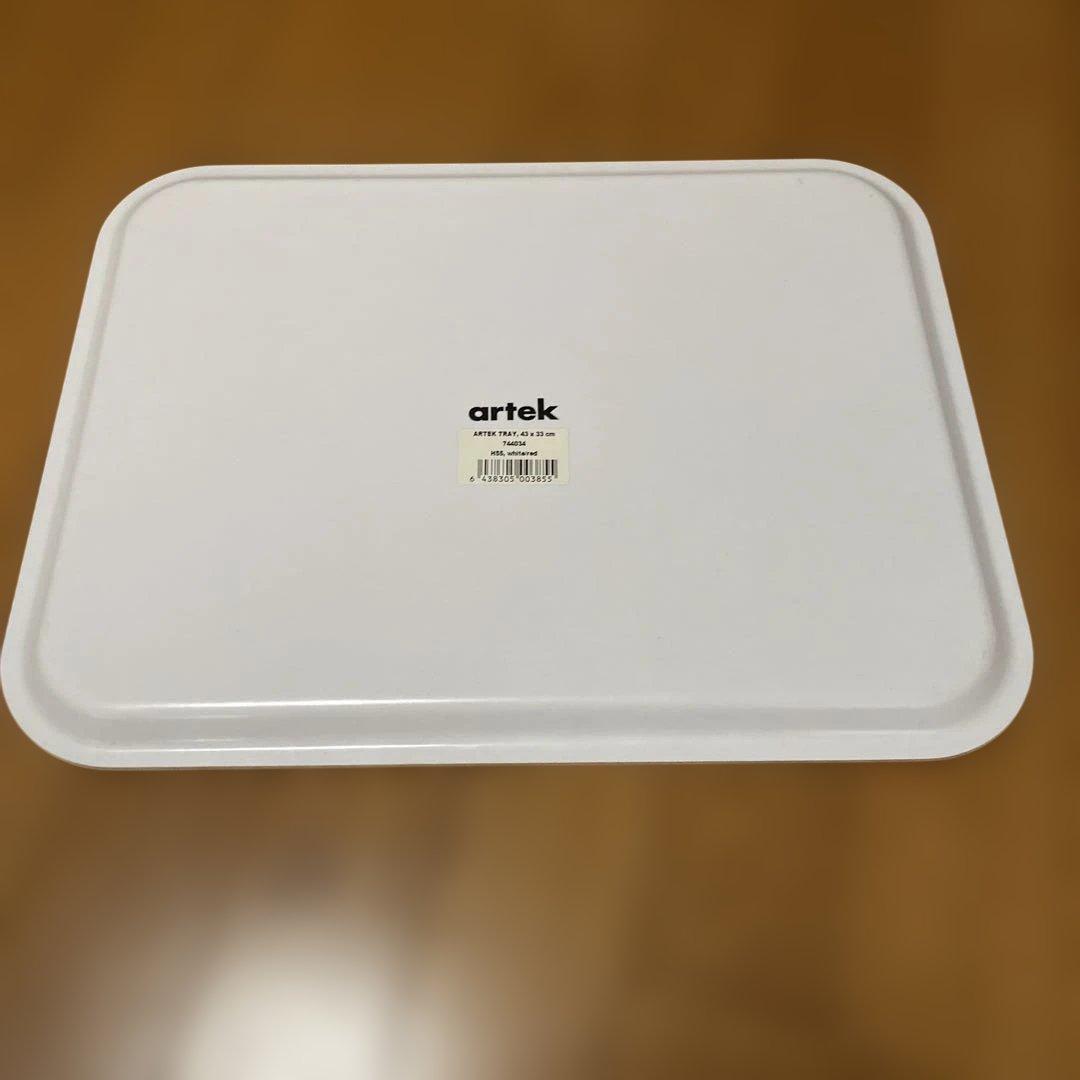 artek トレイ 赤いパターン　Lサイズ
